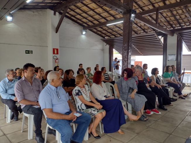 api-modulos/fotos/img/galeria_cat_culturais_515/515/13058/ACADÊMIA DE LETRAS HOMENAGEA GRANDES NOMES DA LITERATURA DA CIDADE, 19.10.2024 (14).jpg